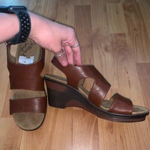 Natural Soul Wedge Sandals